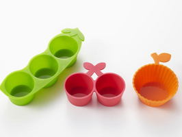 Peas, Cherry, Orange Food Cup