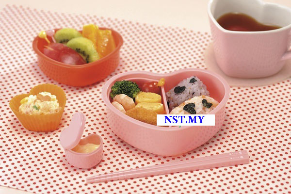 Heart Shaped Microwavable Bento Box